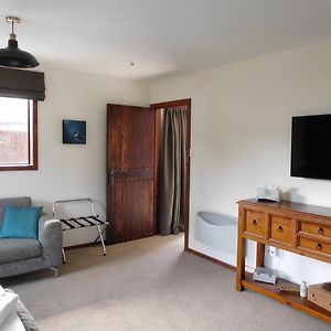 Large Queen Room